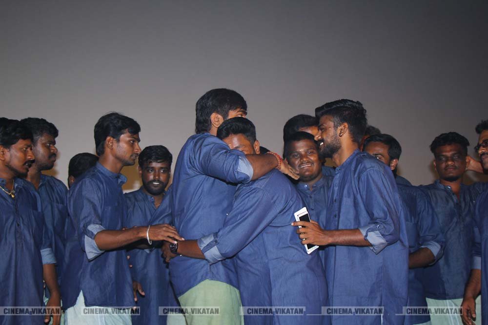 விஜய் சேதுபதி நடிக்கும் 'ஜுங்கா' ஆடியோ வெளியீட்டு விழா ஸ்டில்ஸ்... - ப.சரவணகுமார் விஜய் சேதுபதி நடிக்கும் 'ஜுங்கா' ஆடியோ வெளியீட்டு விழா ஸ்டில்ஸ்... - ப.சரவணகுமார்