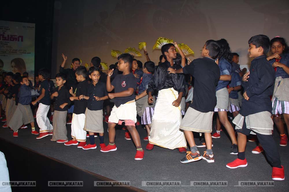 விஜய் சேதுபதி நடிக்கும் 'ஜுங்கா' ஆடியோ வெளியீட்டு விழா ஸ்டில்ஸ்... - ப.சரவணகுமார் விஜய் சேதுபதி நடிக்கும் 'ஜுங்கா' ஆடியோ வெளியீட்டு விழா ஸ்டில்ஸ்... - ப.சரவணகுமார்