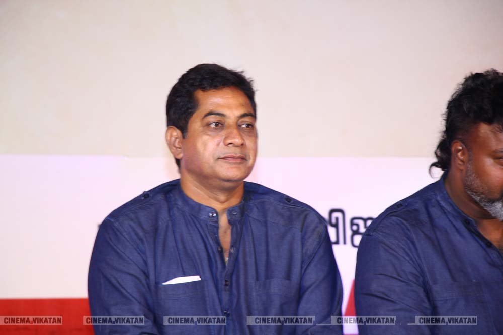விஜய் சேதுபதி நடிக்கும் 'ஜுங்கா' ஆடியோ வெளியீட்டு விழா ஸ்டில்ஸ்... - ப.சரவணகுமார் விஜய் சேதுபதி நடிக்கும் 'ஜுங்கா' ஆடியோ வெளியீட்டு விழா ஸ்டில்ஸ்... - ப.சரவணகுமார்