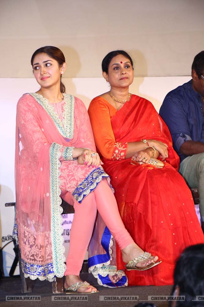 விஜய் சேதுபதி நடிக்கும் 'ஜுங்கா' ஆடியோ வெளியீட்டு விழா ஸ்டில்ஸ்... - ப.சரவணகுமார் விஜய் சேதுபதி நடிக்கும் 'ஜுங்கா' ஆடியோ வெளியீட்டு விழா ஸ்டில்ஸ்... - ப.சரவணகுமார்