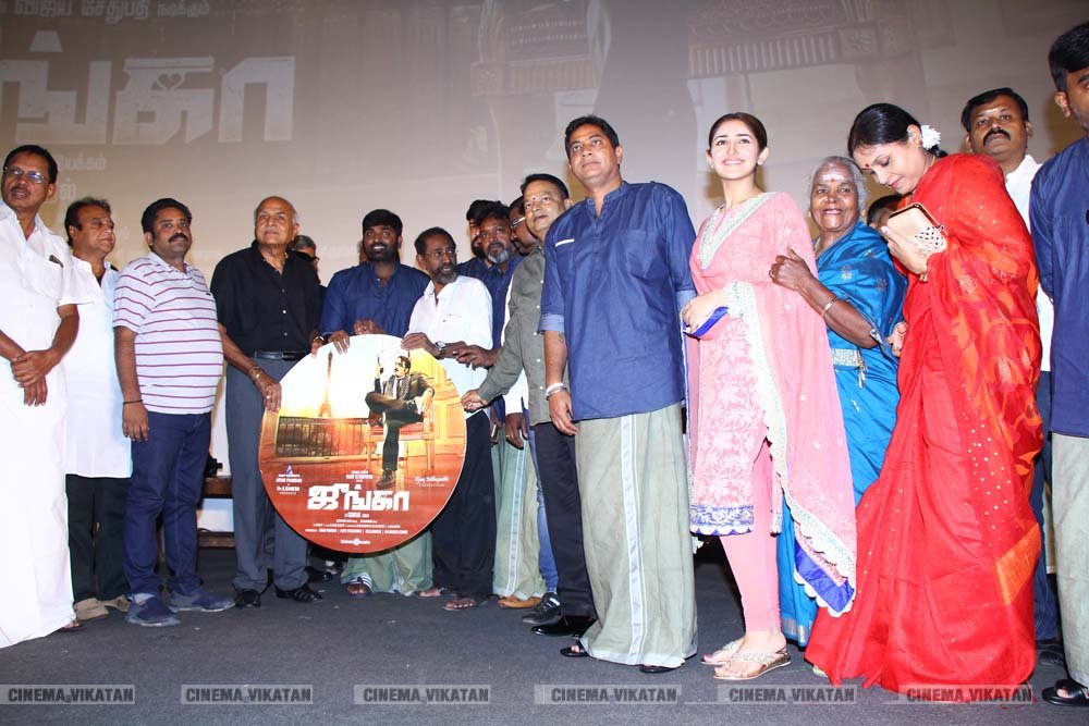 விஜய் சேதுபதி நடிக்கும் 'ஜுங்கா' ஆடியோ வெளியீட்டு விழா ஸ்டில்ஸ்... - ப.சரவணகுமார் விஜய் சேதுபதி நடிக்கும் 'ஜுங்கா' ஆடியோ வெளியீட்டு விழா ஸ்டில்ஸ்... - ப.சரவணகுமார்
