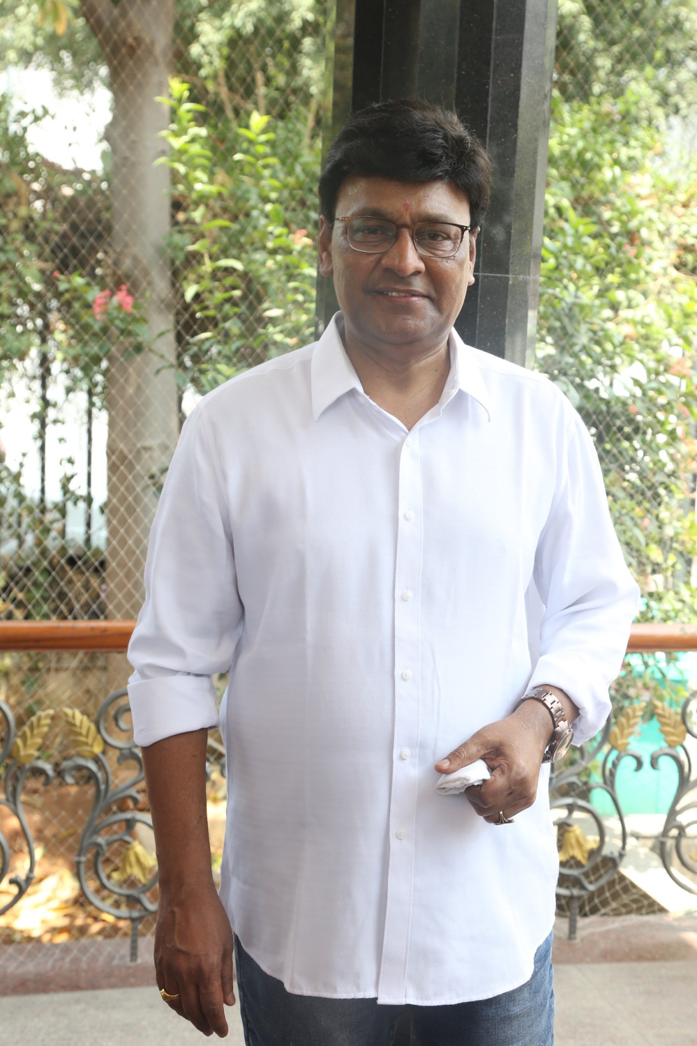 ’சிரிச்சா போச்சு’ ராமர் நடிக்கும் ’படைப்பாளன்’ படத்தின் பூஜை ஆல்பம்..! ’சிரிச்சா போச்சு’ ராமர் நடிக்கும் ’படைப்பாளன்’ படத்தின் பூஜை ஆல்பம்..!