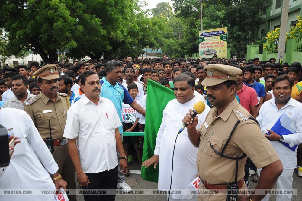 யோகா மாரத்தான்! படங்கள் - ரமேஷ் கந்தசாமி யோகா மாரத்தான்! படங்கள் - ரமேஷ் கந்தசாமி