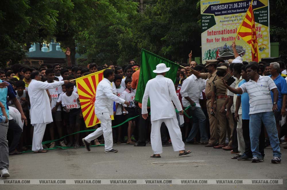 யோகா மாரத்தான்! படங்கள் - ரமேஷ் கந்தசாமி யோகா மாரத்தான்! படங்கள் - ரமேஷ் கந்தசாமி