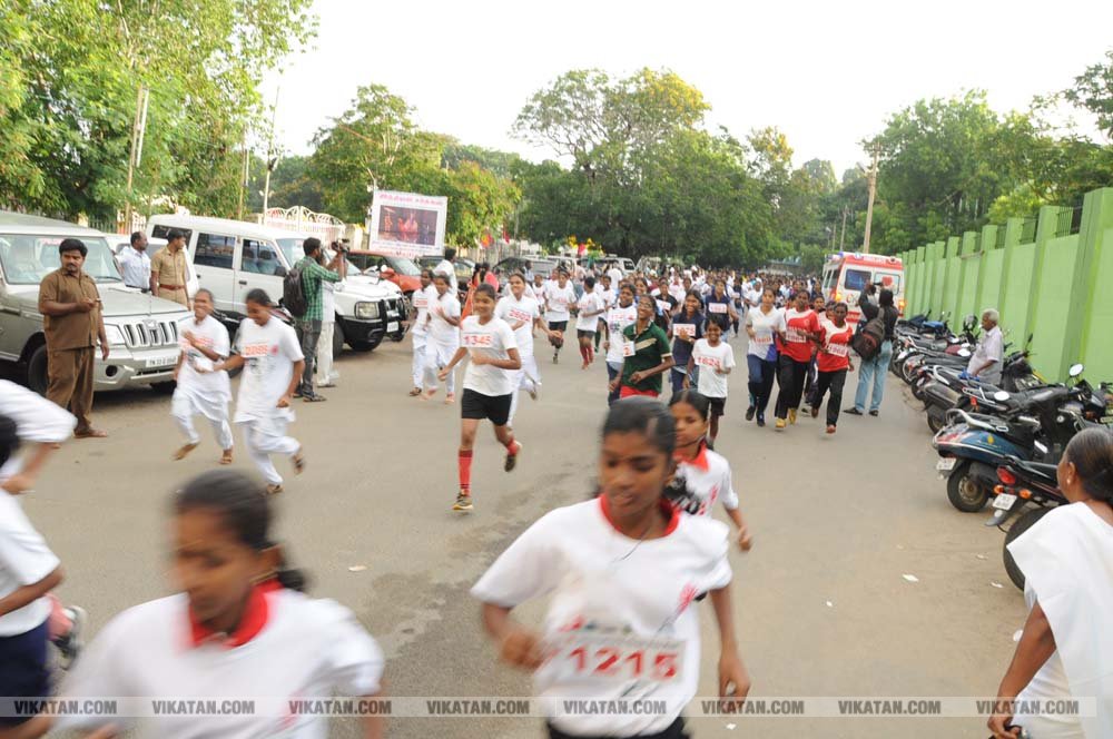 யோகா மாரத்தான்! படங்கள் - ரமேஷ் கந்தசாமி யோகா மாரத்தான்! படங்கள் - ரமேஷ் கந்தசாமி