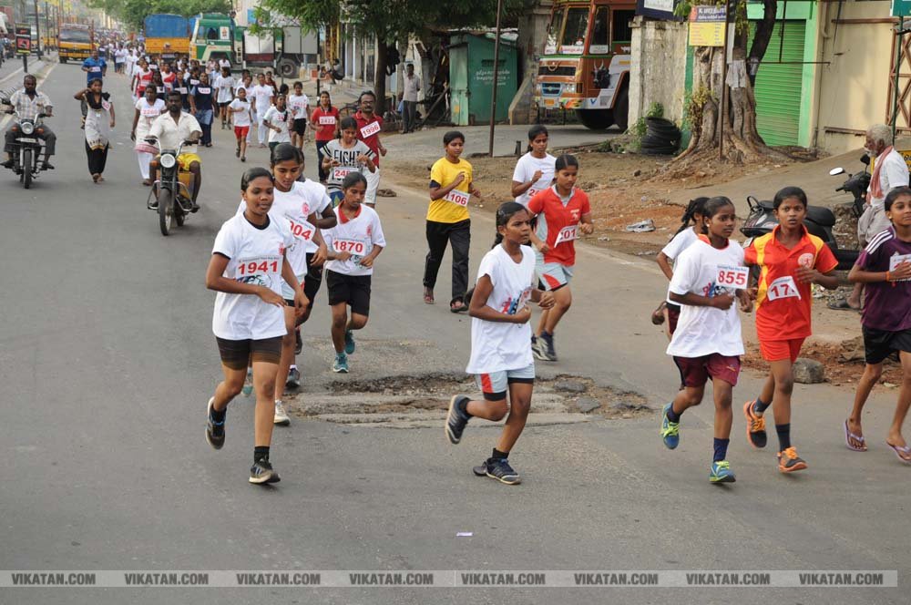 யோகா மாரத்தான்! படங்கள் - ரமேஷ் கந்தசாமி யோகா மாரத்தான்! படங்கள் - ரமேஷ் கந்தசாமி