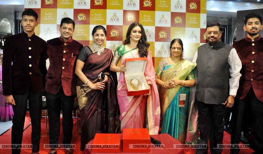 கீர்த்தி சுரேஷ் லேட்டஸ்ட் ஸ்டில்ஸ் - க.தனசேகரன் கீர்த்தி சுரேஷ் லேட்டஸ்ட் ஸ்டில்ஸ் - க.தனசேகரன்