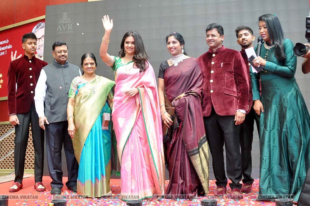 கீர்த்தி சுரேஷ் லேட்டஸ்ட் ஸ்டில்ஸ் - க.தனசேகரன் கீர்த்தி சுரேஷ் லேட்டஸ்ட் ஸ்டில்ஸ் - க.தனசேகரன்