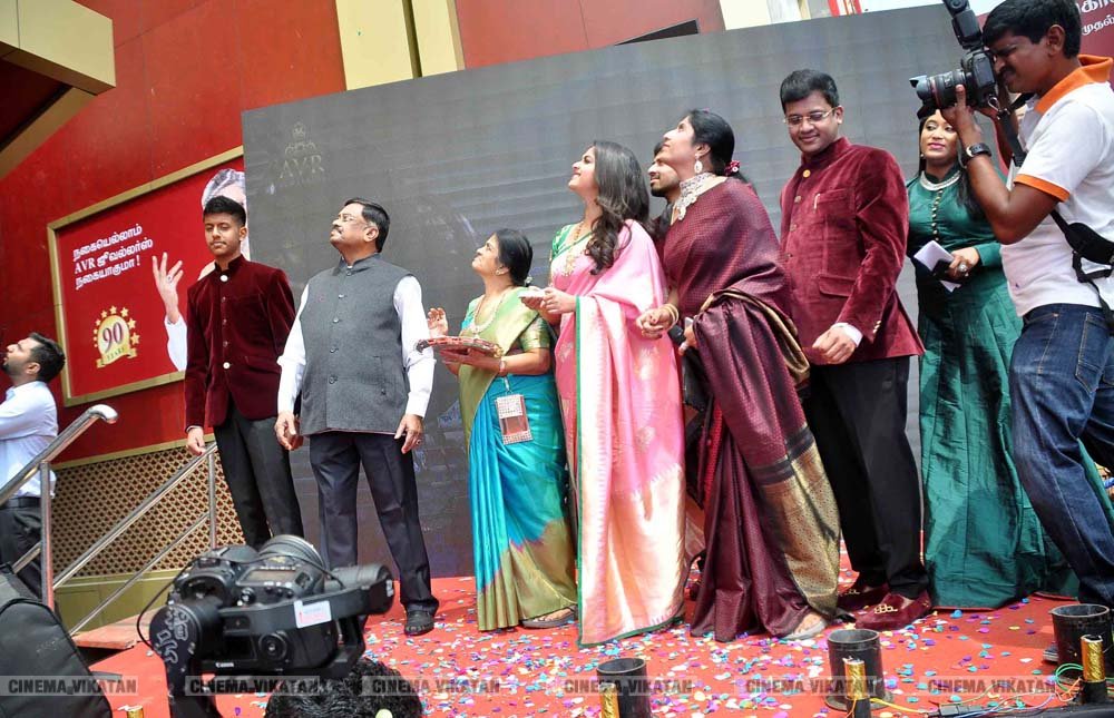 கீர்த்தி சுரேஷ் லேட்டஸ்ட் ஸ்டில்ஸ் - க.தனசேகரன் கீர்த்தி சுரேஷ் லேட்டஸ்ட் ஸ்டில்ஸ் - க.தனசேகரன்