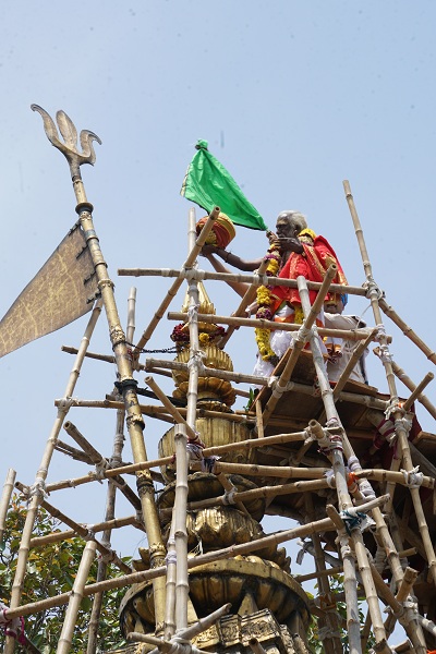 காசி விஸ்வநாதர் கோயிலுக்கு 239 ஆண்டுகளுக்குப் பின் கும்பாபிஷேகம்... தமிழரின் முயற்சி! #KashiVishwanathTemple காசி விஸ்வநாதர் கோயிலுக்கு 239 ஆண்டுகளுக்குப் பின் கும்பாபிஷேகம்... தமிழரின் முயற்சி! #KashiVishwanathTemple