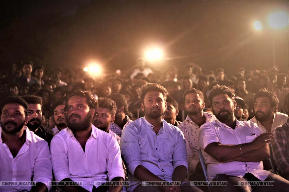 மதுரையில் நடந்த ’மாணவன்’ ஆல்பம் வெளியீட்டு விழா..! - படங்கள் - மா.ச.புவனேஷ்வர் மதுரையில் நடந்த ’மாணவன்’ ஆல்பம் வெளியீட்டு விழா..! - படங்கள் - மா.ச.புவனேஷ்வர்