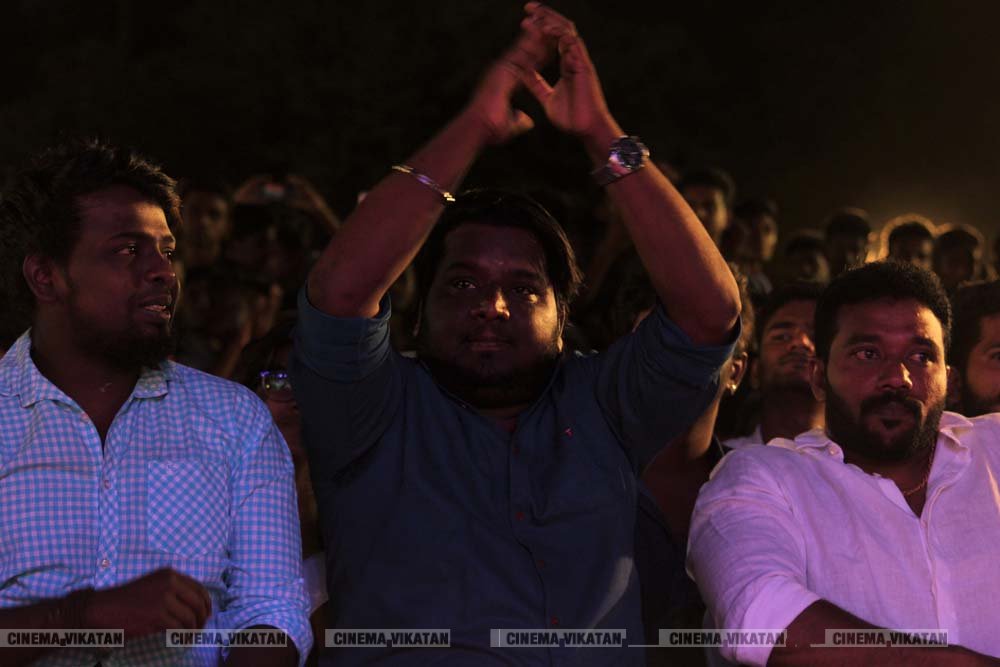 மதுரையில் நடந்த ’மாணவன்’ ஆல்பம் வெளியீட்டு விழா..! - படங்கள் - மா.ச.புவனேஷ்வர் மதுரையில் நடந்த ’மாணவன்’ ஆல்பம் வெளியீட்டு விழா..! - படங்கள் - மா.ச.புவனேஷ்வர்