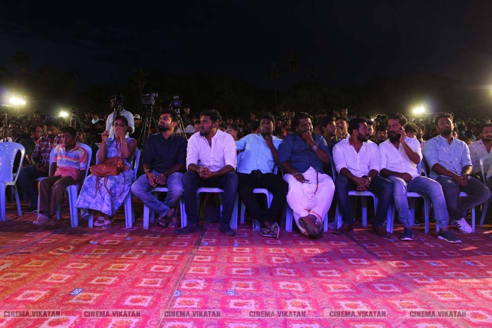 மதுரையில் நடந்த ’மாணவன்’ ஆல்பம் வெளியீட்டு விழா..! - படங்கள் - மா.ச.புவனேஷ்வர் மதுரையில் நடந்த ’மாணவன்’ ஆல்பம் வெளியீட்டு விழா..! - படங்கள் - மா.ச.புவனேஷ்வர்