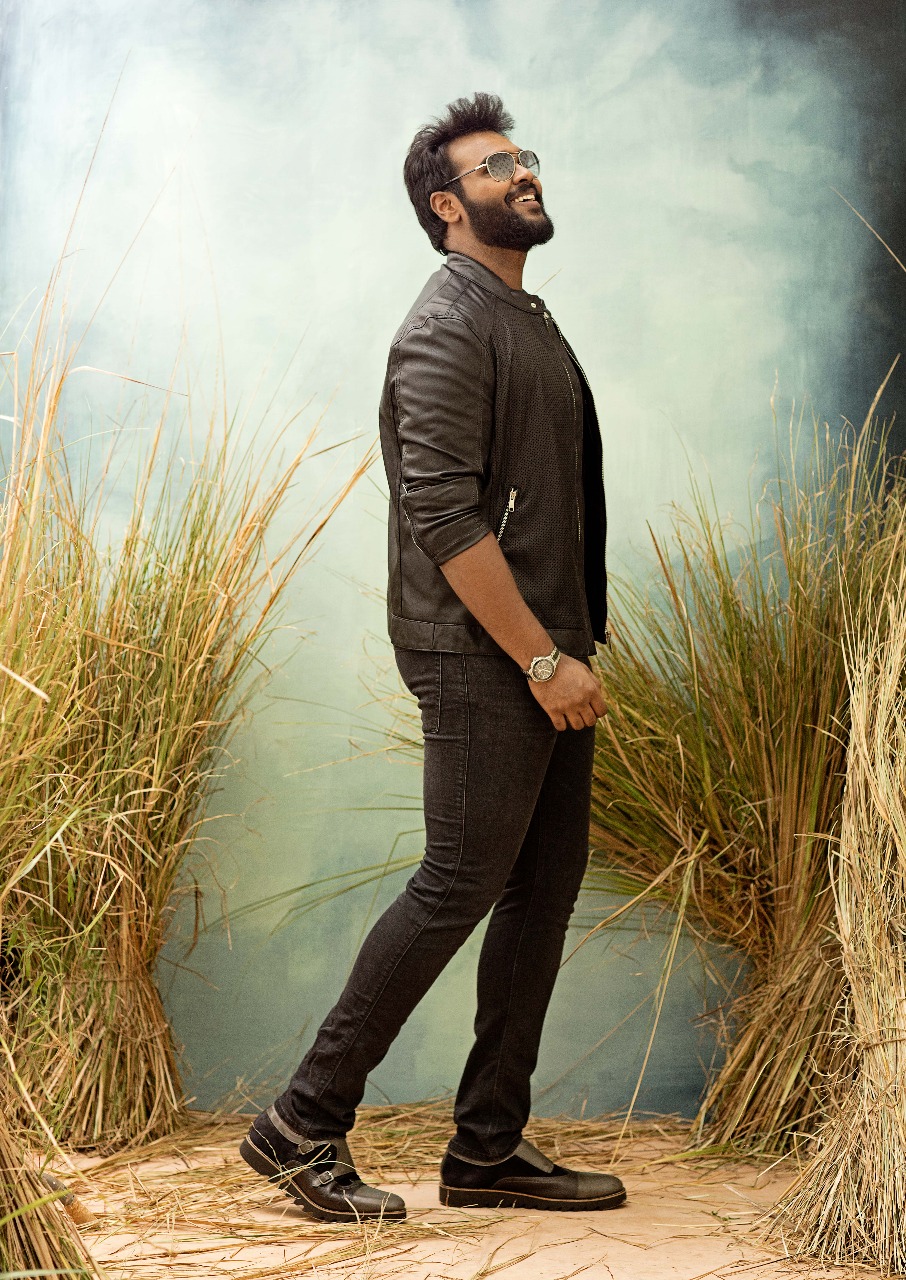 விஜயகாந்தின் இளைய மகன் சண்முகபாண்டியனின் லேட்டஸ்ட் போட்டோஷூட் ஸ்டில்ஸ்..! விஜயகாந்தின் இளைய மகன் சண்முகபாண்டியனின் லேட்டஸ்ட் போட்டோஷூட் ஸ்டில்ஸ்..!