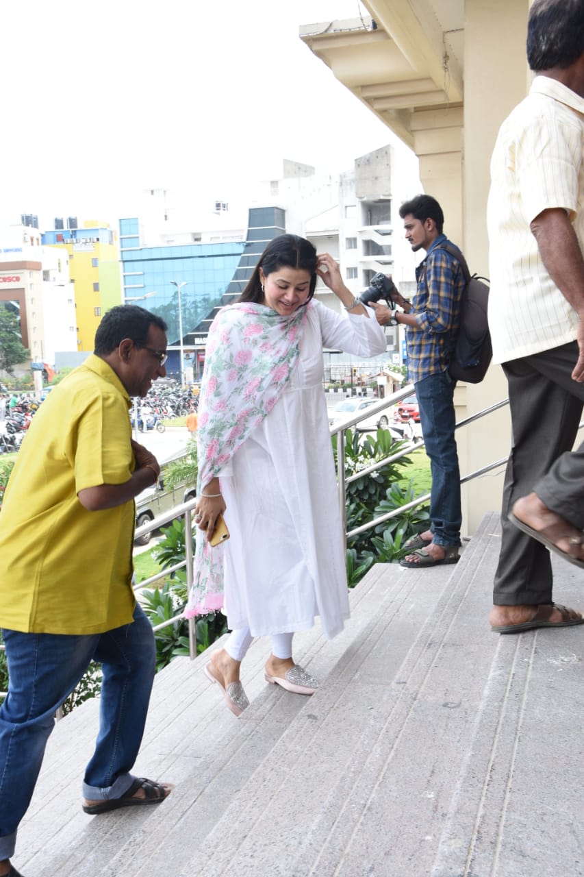 திரைப்பிரபலங்கள் பங்கேற்ற தென்னிந்திய நடிகர் சங்க 65ம் ஆண்டு பேரவைக் கூட்டம்... படங்கள்: வி.ஶ்ரீனிவாசுலு திரைப்பிரபலங்கள் பங்கேற்ற தென்னிந்திய நடிகர் சங்க 65ம் ஆண்டு பேரவைக் கூட்டம்... படங்கள்: வி.ஶ்ரீனிவாசுலு