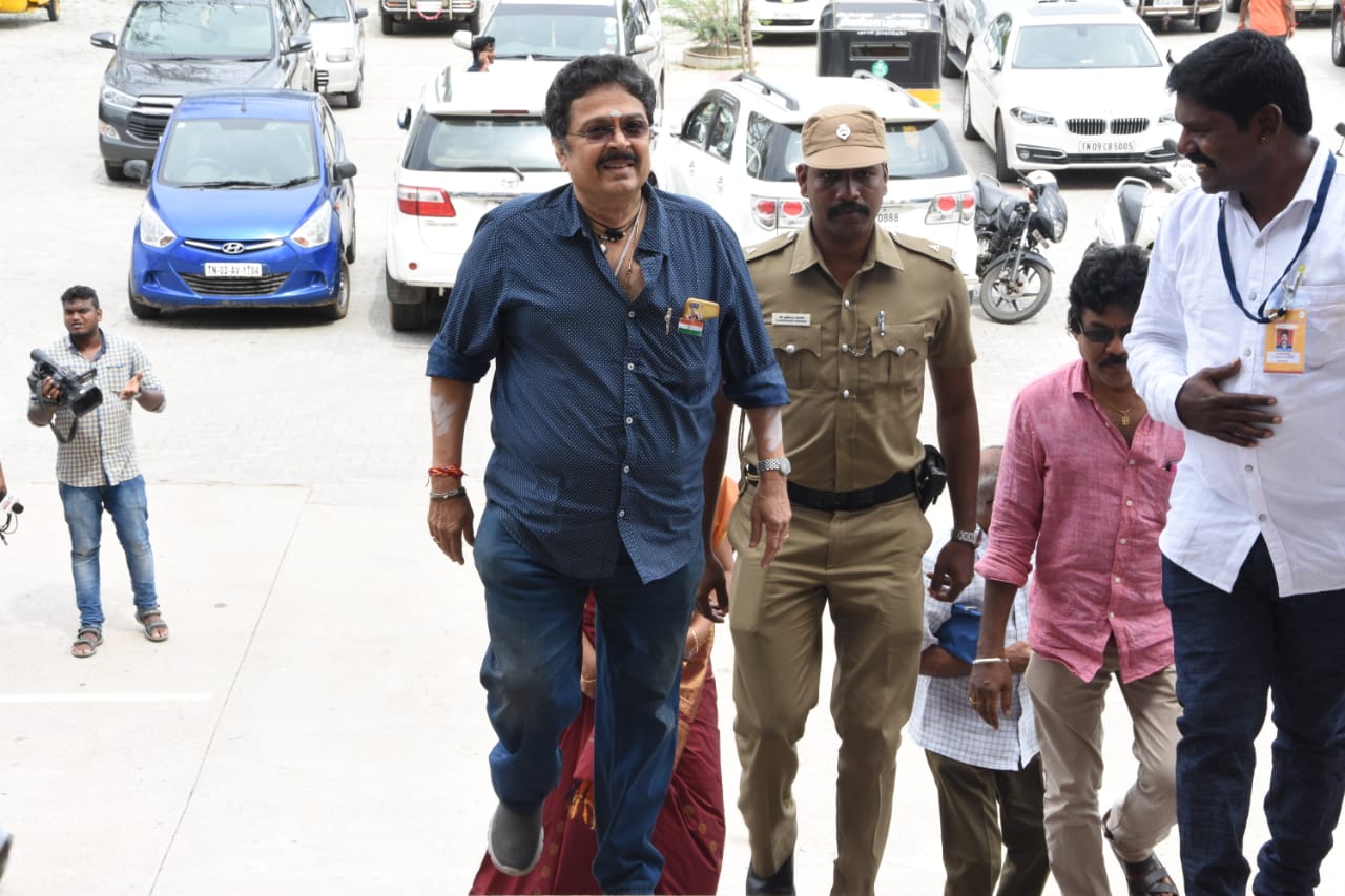 திரைப்பிரபலங்கள் பங்கேற்ற தென்னிந்திய நடிகர் சங்க 65ம் ஆண்டு பேரவைக் கூட்டம்... படங்கள்: வி.ஶ்ரீனிவாசுலு திரைப்பிரபலங்கள் பங்கேற்ற தென்னிந்திய நடிகர் சங்க 65ம் ஆண்டு பேரவைக் கூட்டம்... படங்கள்: வி.ஶ்ரீனிவாசுலு