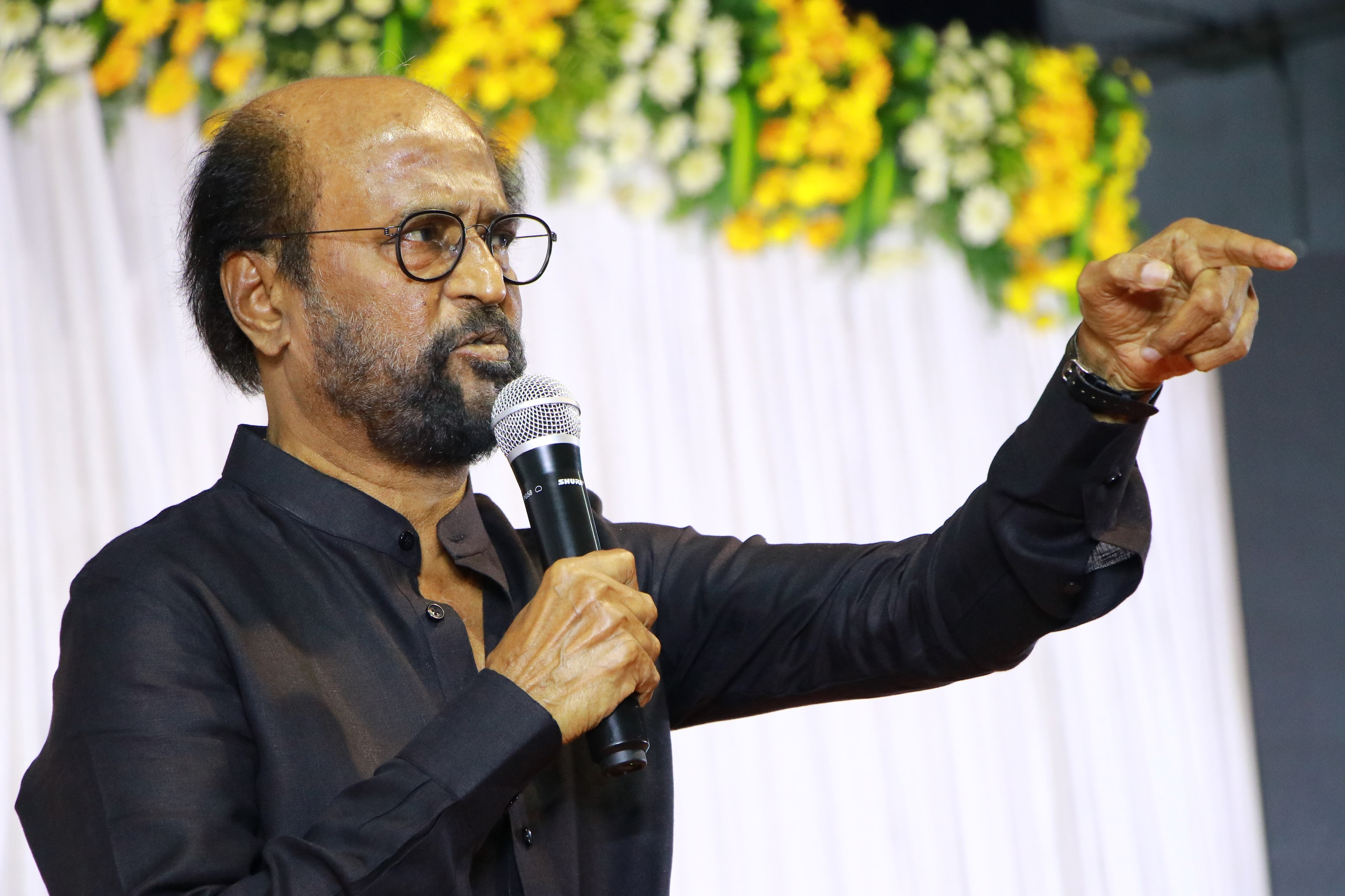 கருணாநிதிக்கு அஞ்சலி செலுத்திய தமிழ் சினிமாத்துறையினர்..! கருணாநிதிக்கு அஞ்சலி செலுத்திய தமிழ் சினிமாத்துறையினர்..!