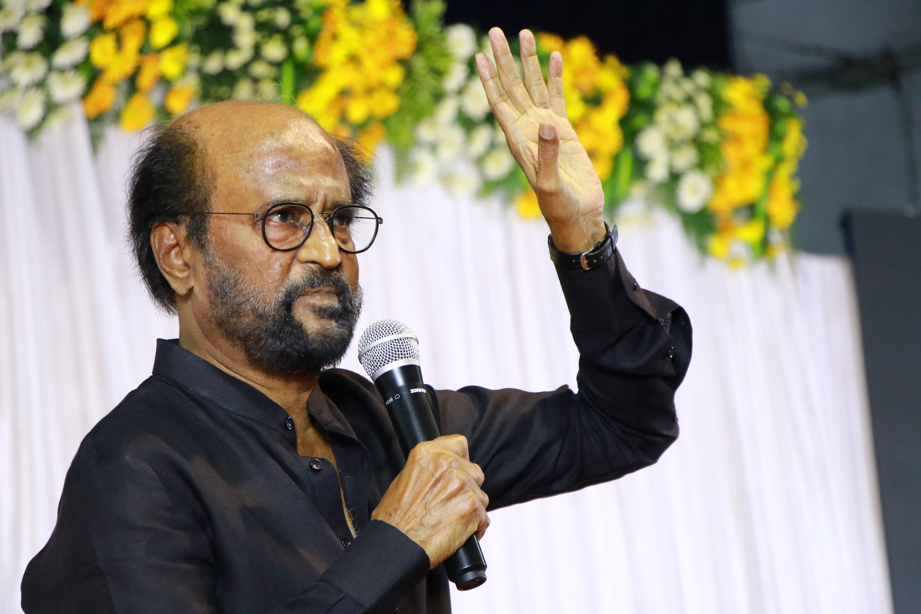 கருணாநிதிக்கு அஞ்சலி செலுத்திய தமிழ் சினிமாத்துறையினர்..! கருணாநிதிக்கு அஞ்சலி செலுத்திய தமிழ் சினிமாத்துறையினர்..!