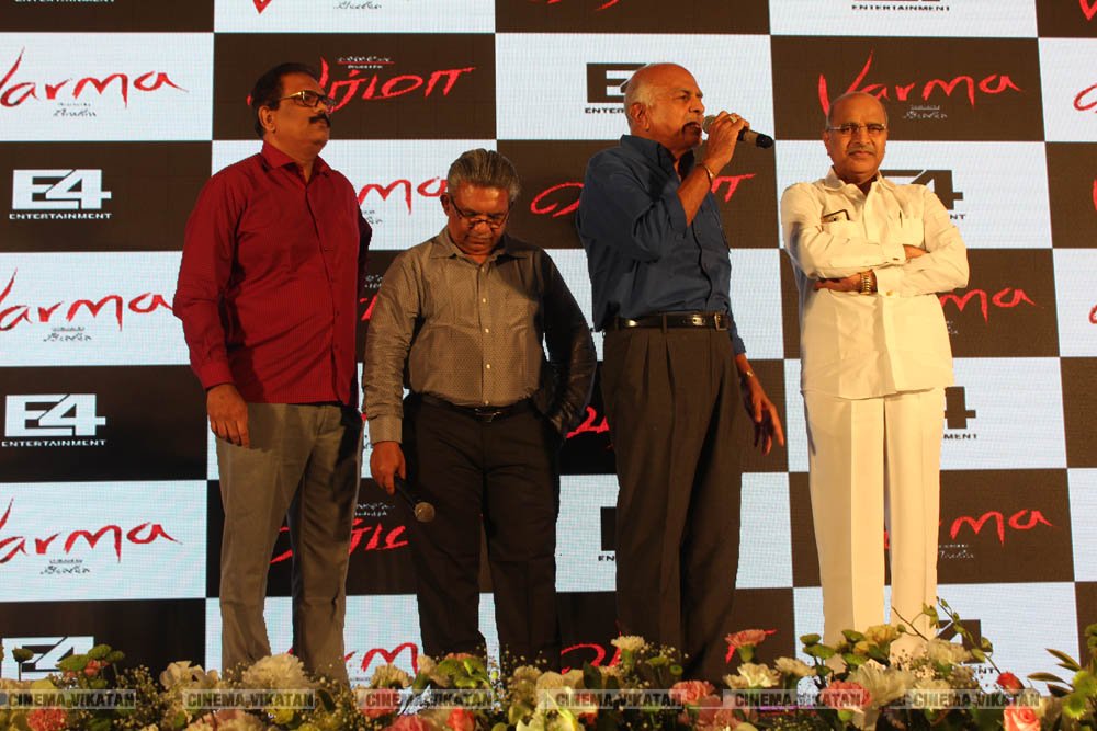 துருவ் விக்ரமின் பிறந்தநாள் கொண்டாட்டத்தோடு துவங்கிய ’வர்மா’ பட விழா..! - படங்கள்: ஆ.வள்ளி செளத்திரி துருவ் விக்ரமின் பிறந்தநாள் கொண்டாட்டத்தோடு துவங்கிய ’வர்மா’ பட விழா..! - படங்கள்: ஆ.வள்ளி செளத்திரி