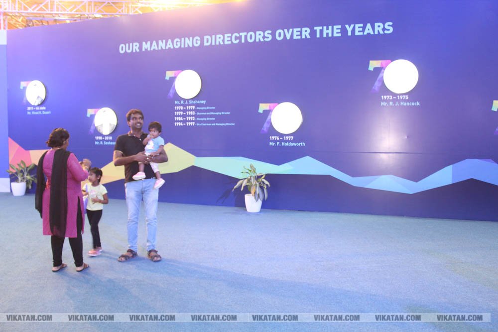 அசோக் லேலண்ட் 70 ஆண்டு பயணம்... அன்றிலிருந்து இன்று வரை சிறப்பு கண்காட்சி.... படங்கள்: ராகேஷ் பெ அசோக் லேலண்ட் 70 ஆண்டு பயணம்... அன்றிலிருந்து இன்று வரை சிறப்பு கண்காட்சி.... படங்கள்: ராகேஷ் பெ