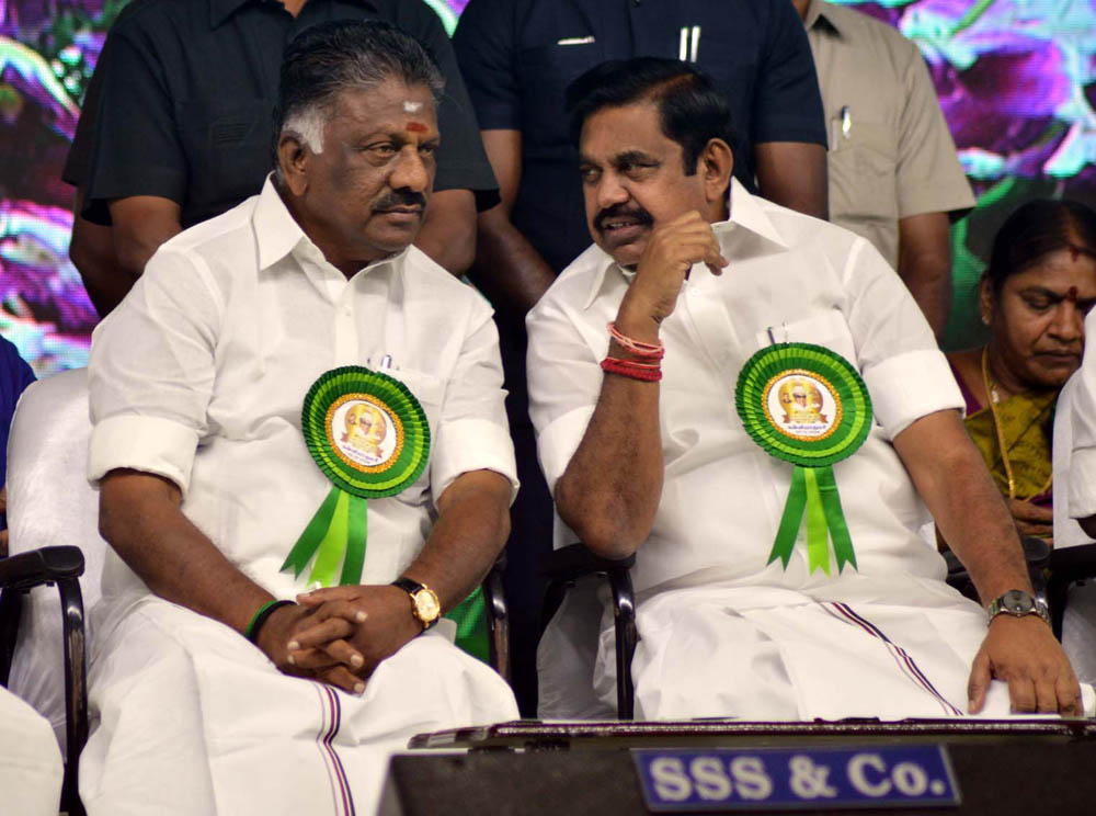 நாகர்கோவிலில் நடைபெற்ற எம்.ஜி.ஆர் நூற்றாண்டு விழா நிகழ்ச்சி படங்கள்: - ரா.ராம்குமார், ஆர்.எம்.முத்துராஜ். நாகர்கோவிலில் நடைபெற்ற எம்.ஜி.ஆர் நூற்றாண்டு விழா நிகழ்ச்சி படங்கள்: - ரா.ராம்குமார், ஆர்.எம்.முத்துராஜ்.