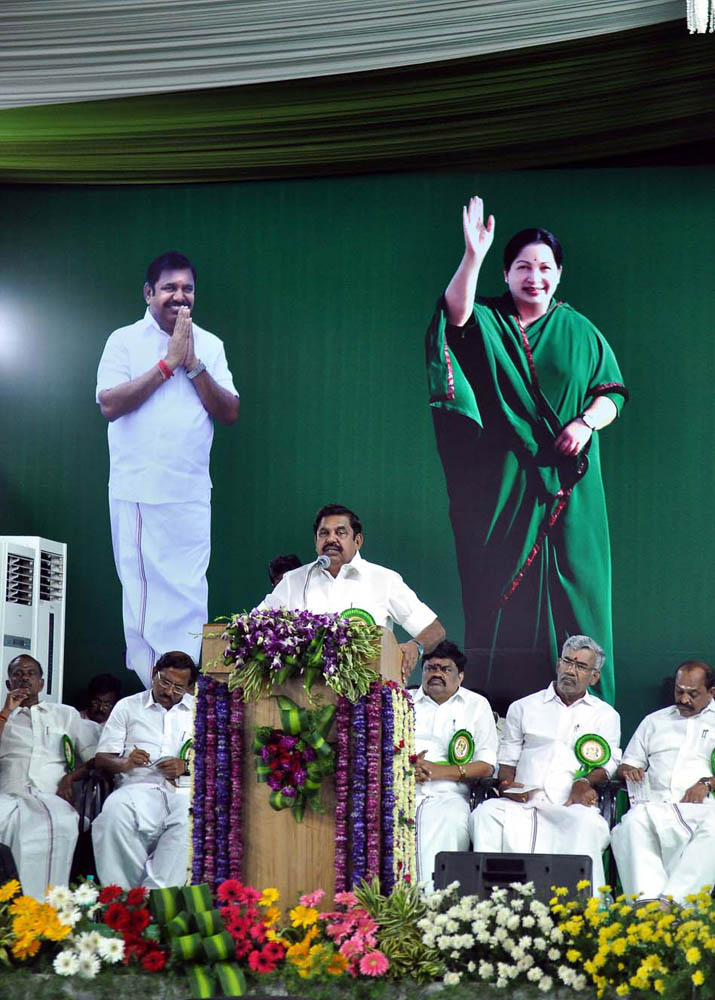 நாகர்கோவிலில் நடைபெற்ற எம்.ஜி.ஆர் நூற்றாண்டு விழா நிகழ்ச்சி படங்கள்: - ரா.ராம்குமார், ஆர்.எம்.முத்துராஜ். நாகர்கோவிலில் நடைபெற்ற எம்.ஜி.ஆர் நூற்றாண்டு விழா நிகழ்ச்சி படங்கள்: - ரா.ராம்குமார், ஆர்.எம்.முத்துராஜ்.