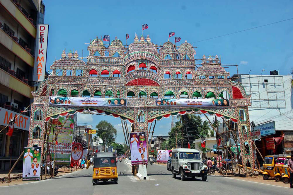 நாகர்கோவிலில் நடைபெற்ற எம்.ஜி.ஆர் நூற்றாண்டு விழா நிகழ்ச்சி படங்கள்: - ரா.ராம்குமார், ஆர்.எம்.முத்துராஜ். நாகர்கோவிலில் நடைபெற்ற எம்.ஜி.ஆர் நூற்றாண்டு விழா நிகழ்ச்சி படங்கள்: - ரா.ராம்குமார், ஆர்.எம்.முத்துராஜ்.