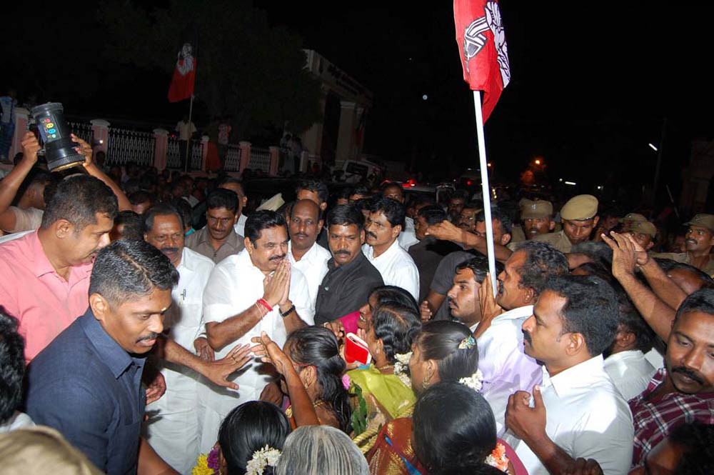 நாகர்கோவிலில் நடைபெற்ற எம்.ஜி.ஆர் நூற்றாண்டு விழா நிகழ்ச்சி படங்கள்: - ரா.ராம்குமார், ஆர்.எம்.முத்துராஜ். நாகர்கோவிலில் நடைபெற்ற எம்.ஜி.ஆர் நூற்றாண்டு விழா நிகழ்ச்சி படங்கள்: - ரா.ராம்குமார், ஆர்.எம்.முத்துராஜ்.