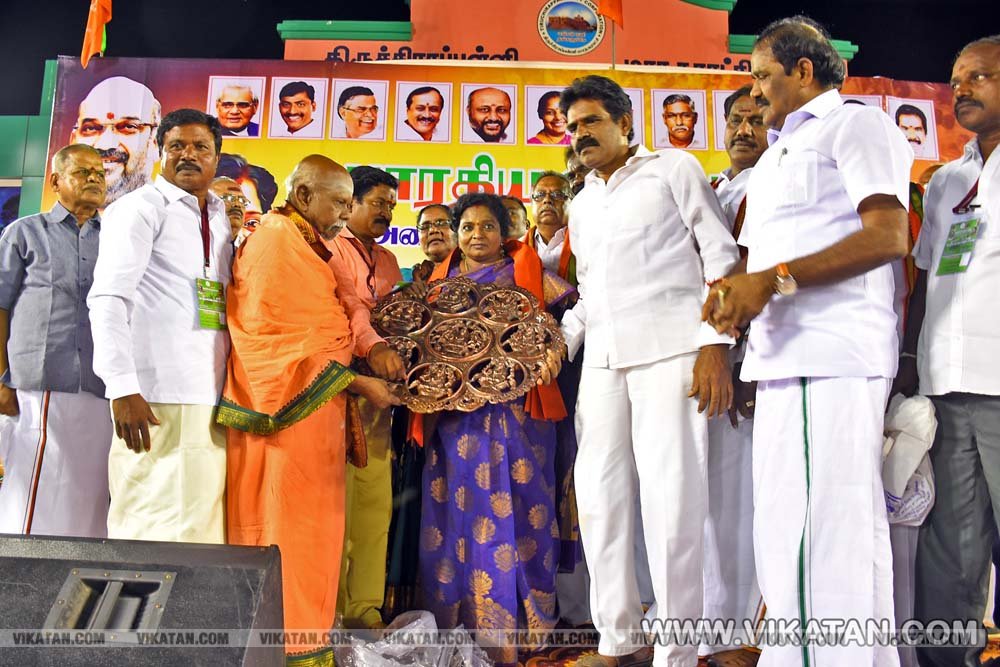 திருச்சியில் நடடைபெற்ற பா.ஜ.க. கூட்ட சிறப்பு படங்கள்- என்.ஜி.மணிகண்டன் திருச்சியில் நடடைபெற்ற பா.ஜ.க. கூட்ட சிறப்பு படங்கள்- என்.ஜி.மணிகண்டன்