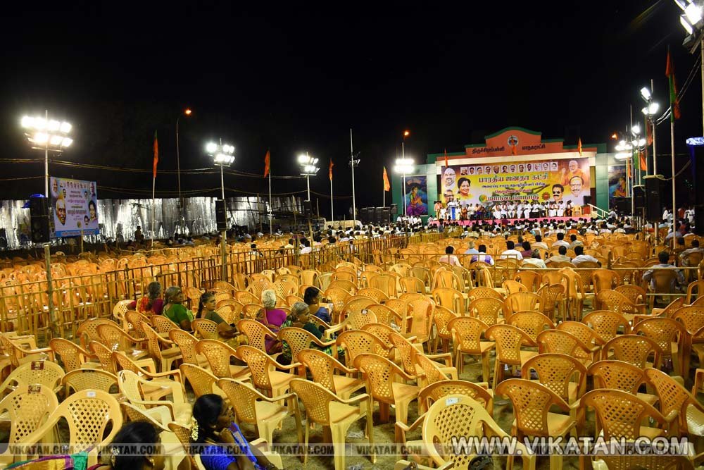 திருச்சியில் நடடைபெற்ற பா.ஜ.க. கூட்ட சிறப்பு படங்கள்- என்.ஜி.மணிகண்டன் திருச்சியில் நடடைபெற்ற பா.ஜ.க. கூட்ட சிறப்பு படங்கள்- என்.ஜி.மணிகண்டன்