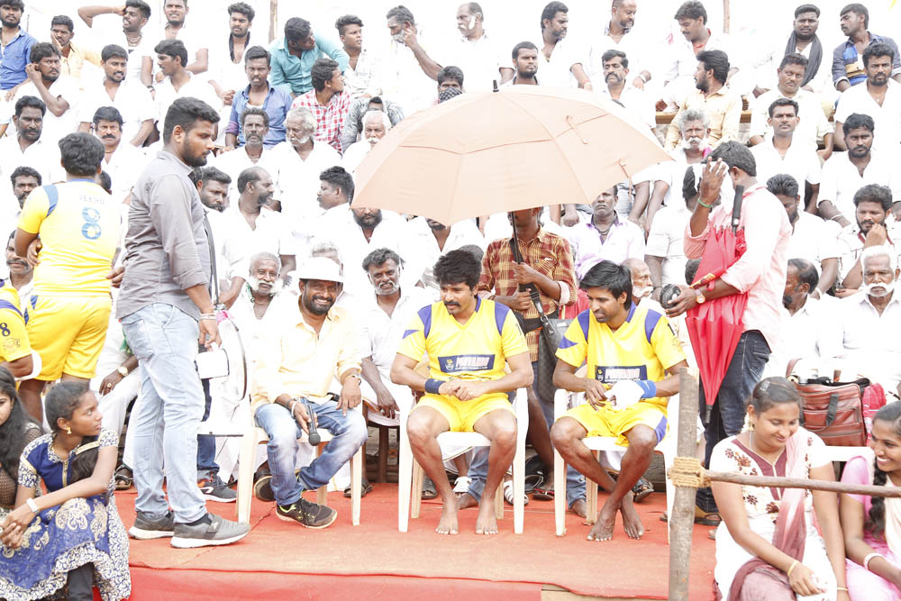 ’சீமராஜா’ படத்தின் மேக்கிங் ஸ்டில்ஸ்..! ’சீமராஜா’ படத்தின் மேக்கிங் ஸ்டில்ஸ்..!