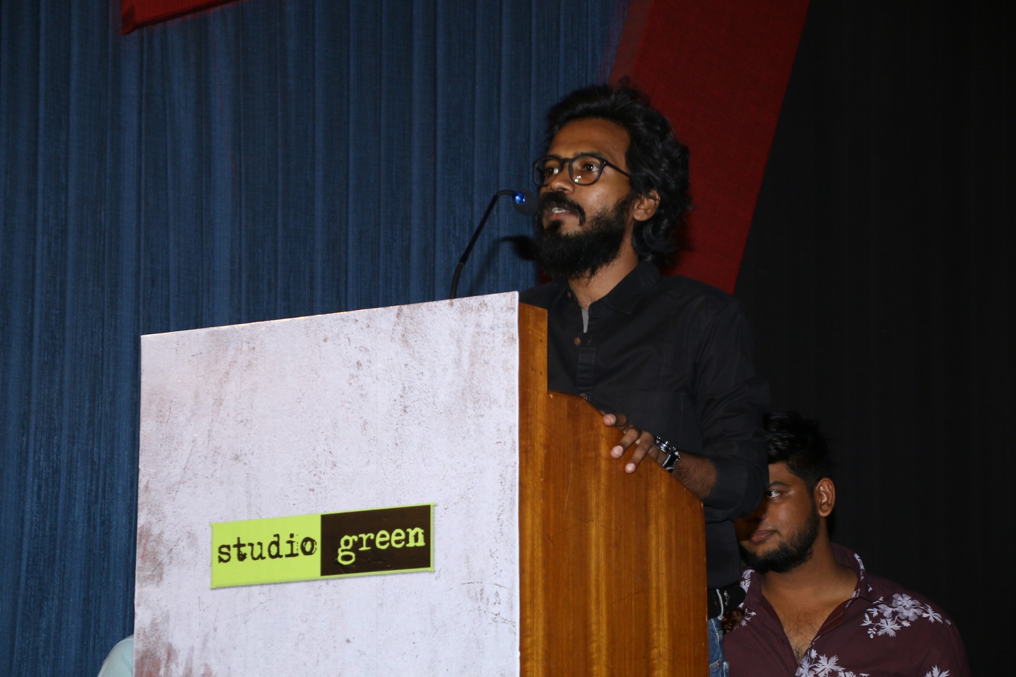 விஜய் தேவரகொண்டா நடித்திருக்கும் ’நோட்டா’ படத்தின் பத்திரிகையாளர் சந்திப்பு..! விஜய் தேவரகொண்டா நடித்திருக்கும் ’நோட்டா’ படத்தின் பத்திரிகையாளர் சந்திப்பு..!