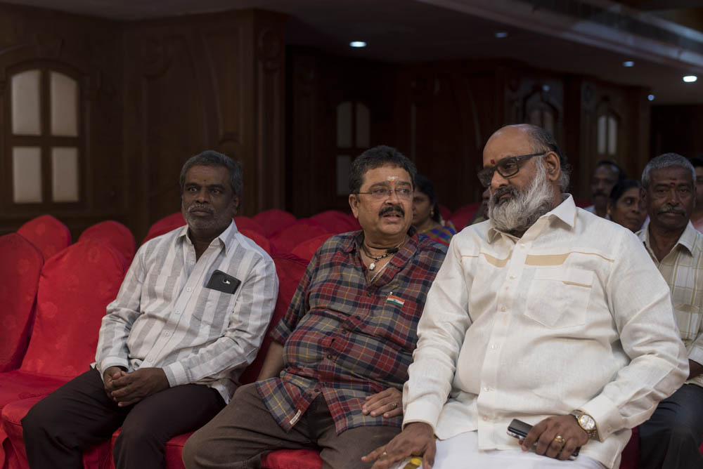 நடிகர் ஈ.ராமதாஸ் மகனின் நிச்சயதார்த்த ஆல்பம்..! நடிகர் ஈ.ராமதாஸ் மகனின் நிச்சயதார்த்த ஆல்பம்..!