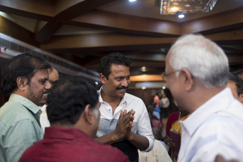 நடிகர் ஈ.ராமதாஸ் மகனின் நிச்சயதார்த்த ஆல்பம்..! நடிகர் ஈ.ராமதாஸ் மகனின் நிச்சயதார்த்த ஆல்பம்..!