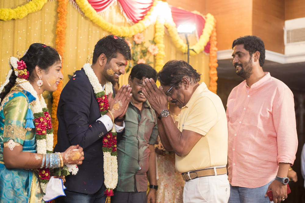நடிகர் ஈ.ராமதாஸ் மகனின் நிச்சயதார்த்த ஆல்பம்..! நடிகர் ஈ.ராமதாஸ் மகனின் நிச்சயதார்த்த ஆல்பம்..!