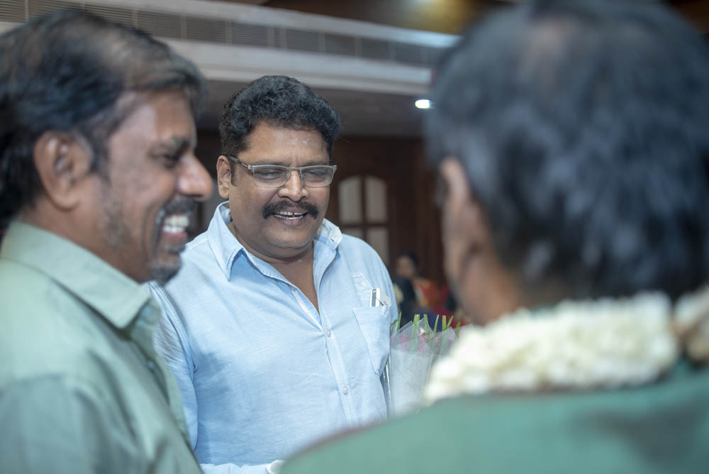 நடிகர் ஈ.ராமதாஸ் மகனின் நிச்சயதார்த்த ஆல்பம்..! நடிகர் ஈ.ராமதாஸ் மகனின் நிச்சயதார்த்த ஆல்பம்..!
