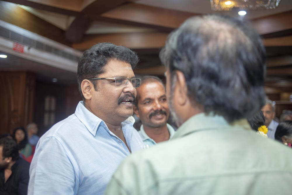 நடிகர் ஈ.ராமதாஸ் மகனின் நிச்சயதார்த்த ஆல்பம்..! நடிகர் ஈ.ராமதாஸ் மகனின் நிச்சயதார்த்த ஆல்பம்..!