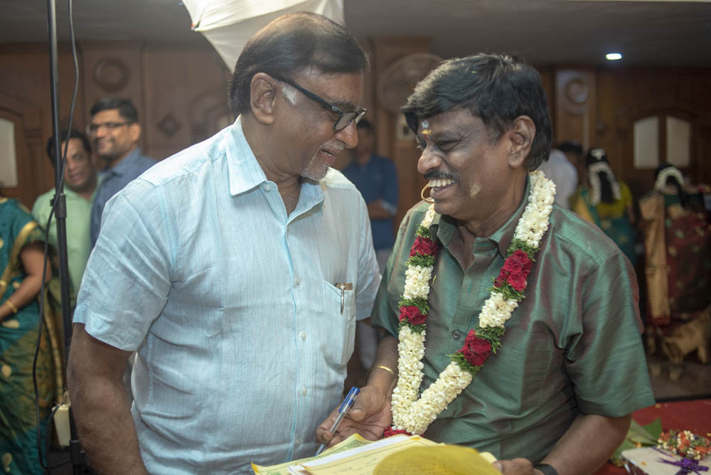 நடிகர் ஈ.ராமதாஸ் மகனின் நிச்சயதார்த்த ஆல்பம்..! நடிகர் ஈ.ராமதாஸ் மகனின் நிச்சயதார்த்த ஆல்பம்..!