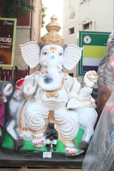 கலைஞர்களின் கைவண்ணத்தில் ஆதி முழு முதலான்! கலைஞர்களின் கைவண்ணத்தில் ஆதி முழு முதலான்!