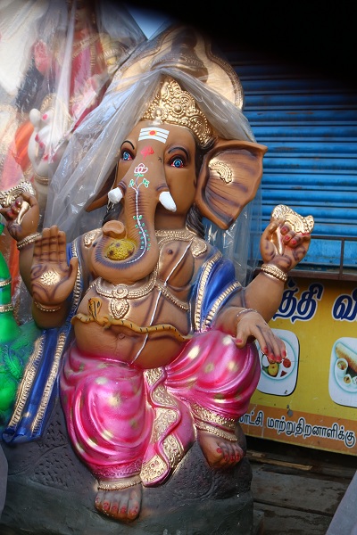 கலைஞர்களின் கைவண்ணத்தில் ஆதி முழு முதலான்! கலைஞர்களின் கைவண்ணத்தில் ஆதி முழு முதலான்!