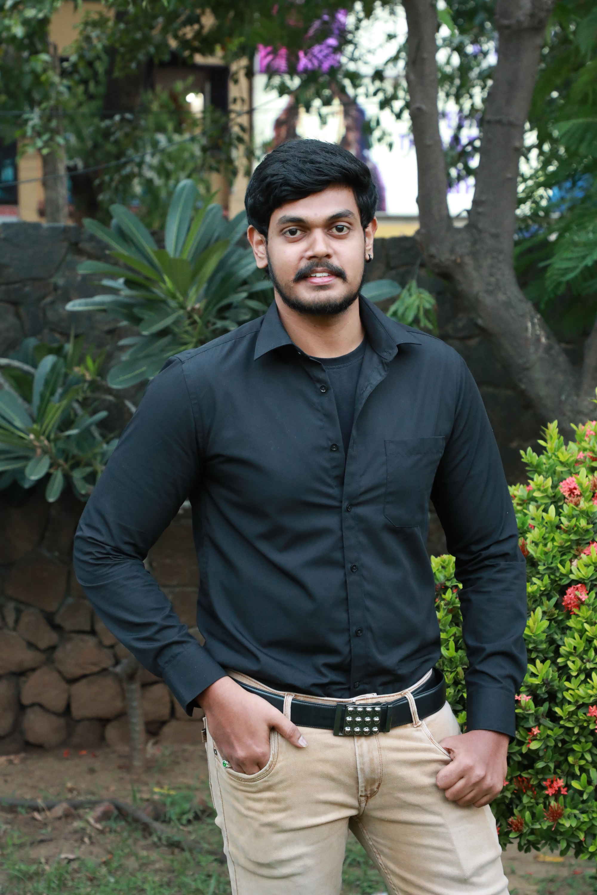 'கூத்தன்’ படத்தின் இசை வெளியீட்டு விழா ஆல்பம்..! 'கூத்தன்’ படத்தின் இசை வெளியீட்டு விழா ஆல்பம்..!