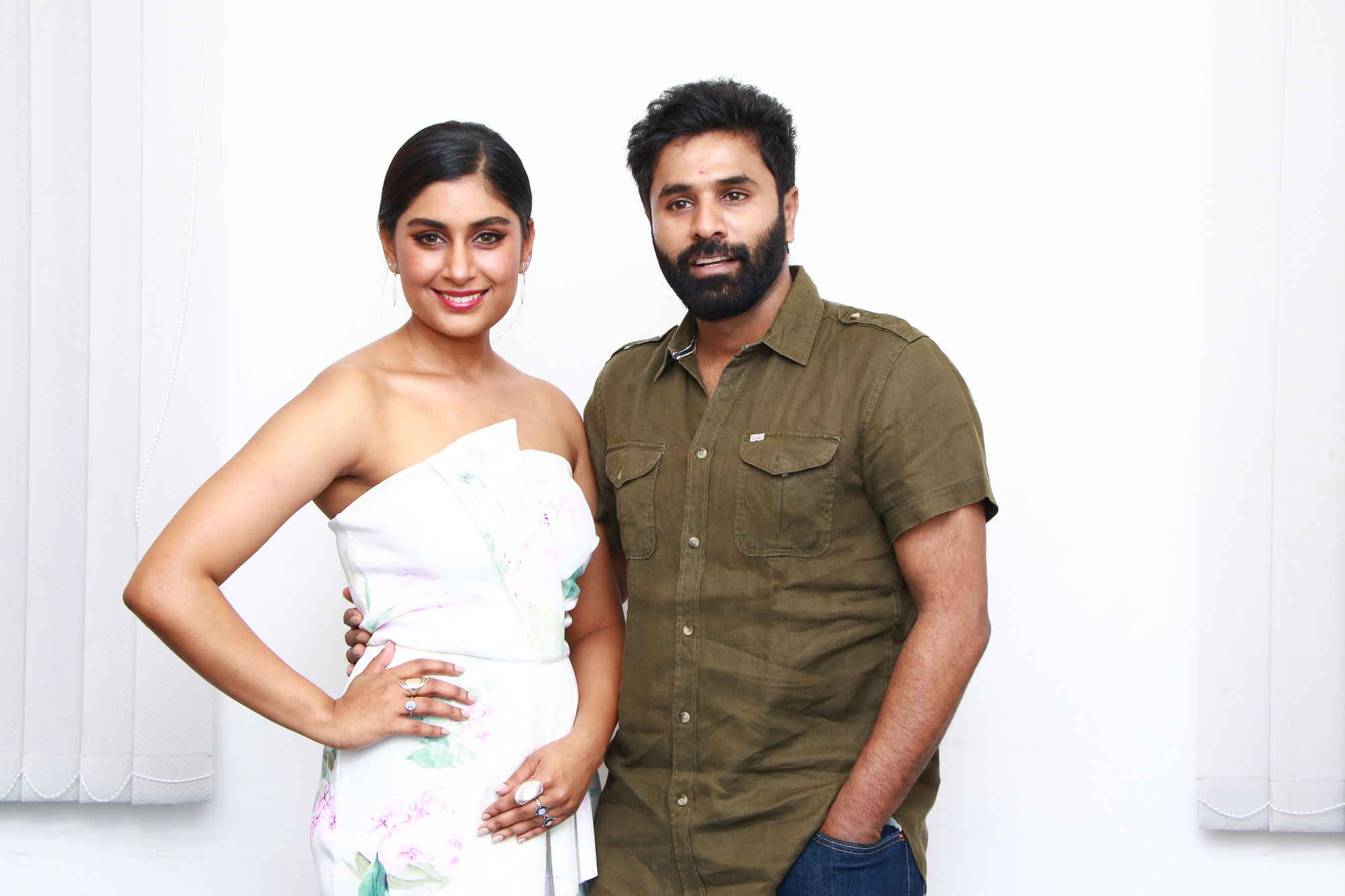 'கூத்தன்’ படத்தின் இசை வெளியீட்டு விழா ஆல்பம்..! 'கூத்தன்’ படத்தின் இசை வெளியீட்டு விழா ஆல்பம்..!