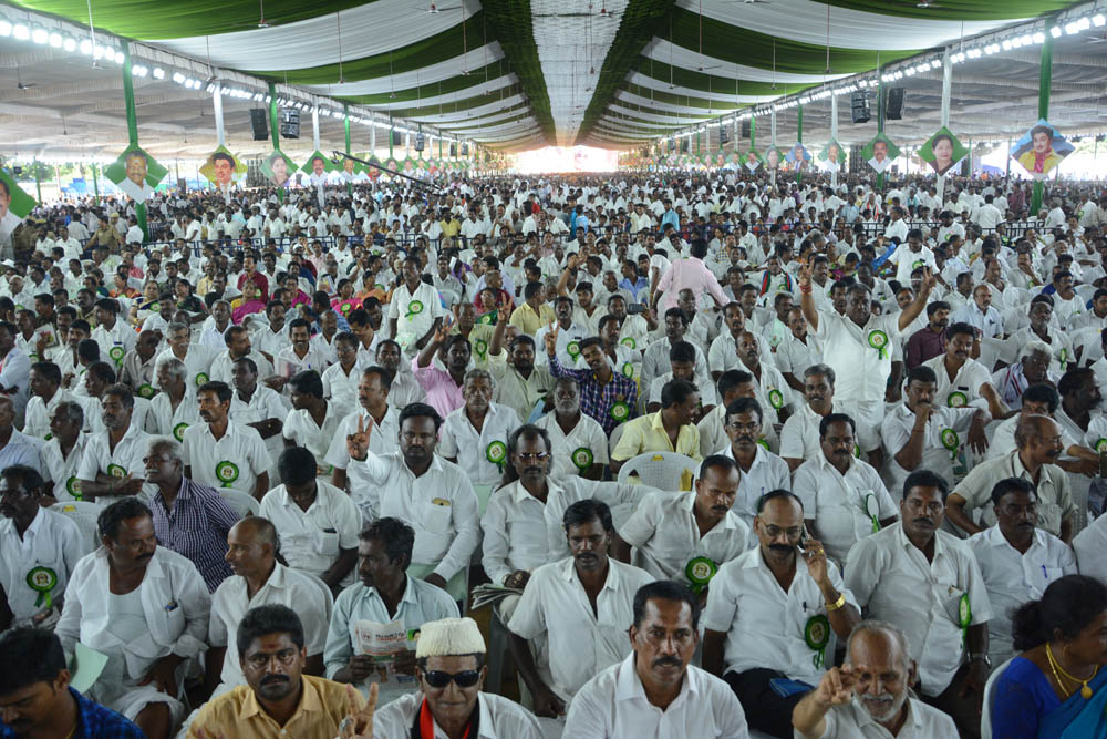 எம்.ஜி.ஆர் நூற்றாண்டு நிறைவு விழா.. எம்.ஜி.ஆர் நூற்றாண்டு நிறைவு விழா..