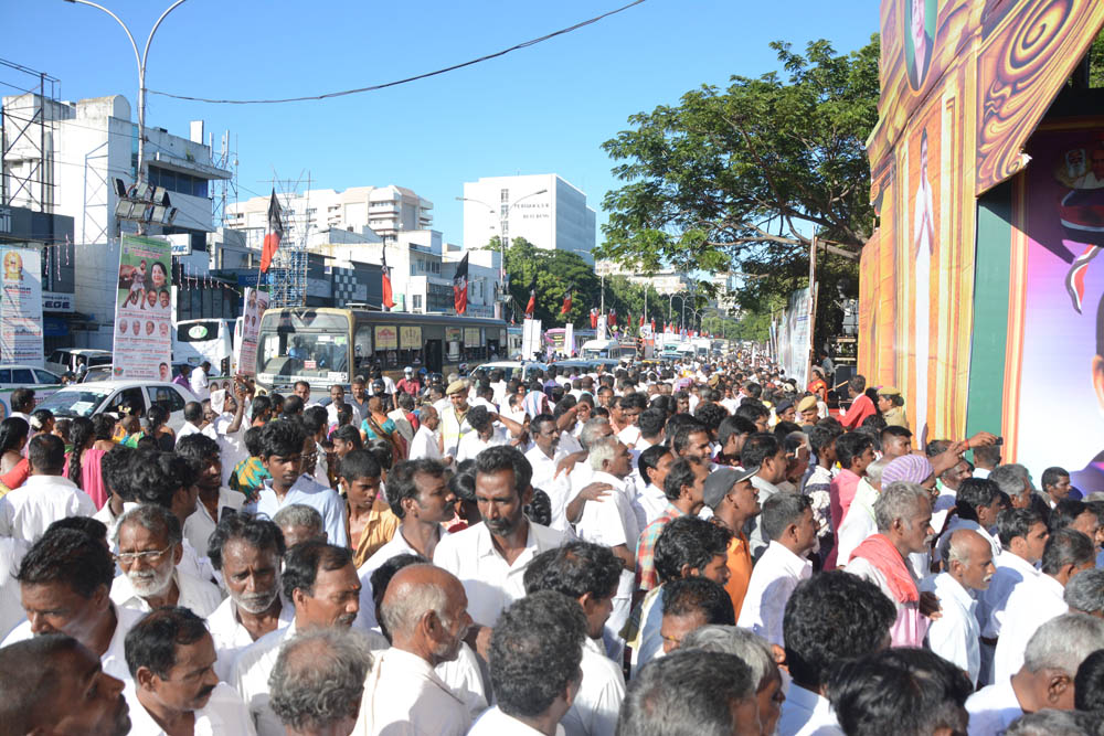 எம்.ஜி.ஆர் நூற்றாண்டு நிறைவு விழா.. எம்.ஜி.ஆர் நூற்றாண்டு நிறைவு விழா..