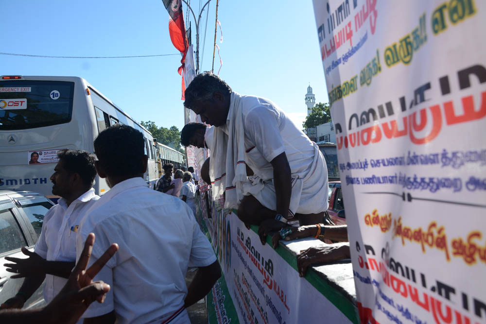 எம்.ஜி.ஆர் நூற்றாண்டு நிறைவு விழா.. எம்.ஜி.ஆர் நூற்றாண்டு நிறைவு விழா..