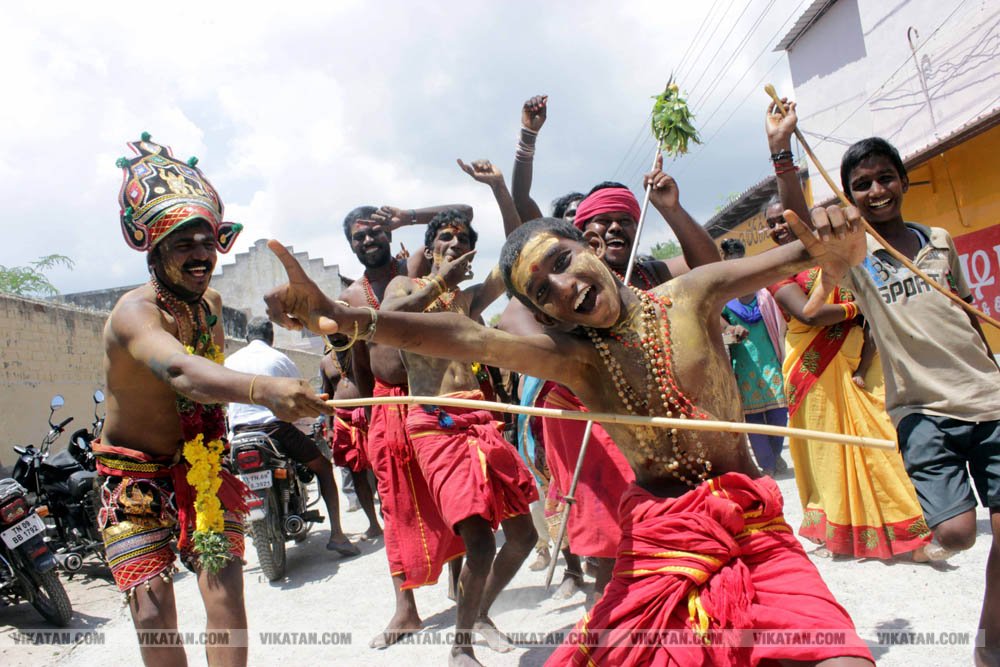 குலசேகரப்பட்டினம் முத்தாரம்மன் கோயில் தசரா திருவிழா... சிறப்பு புகைப்பட தொகுப்பு குலசேகரப்பட்டினம் முத்தாரம்மன் கோயில் தசரா திருவிழா... சிறப்பு புகைப்பட தொகுப்பு
