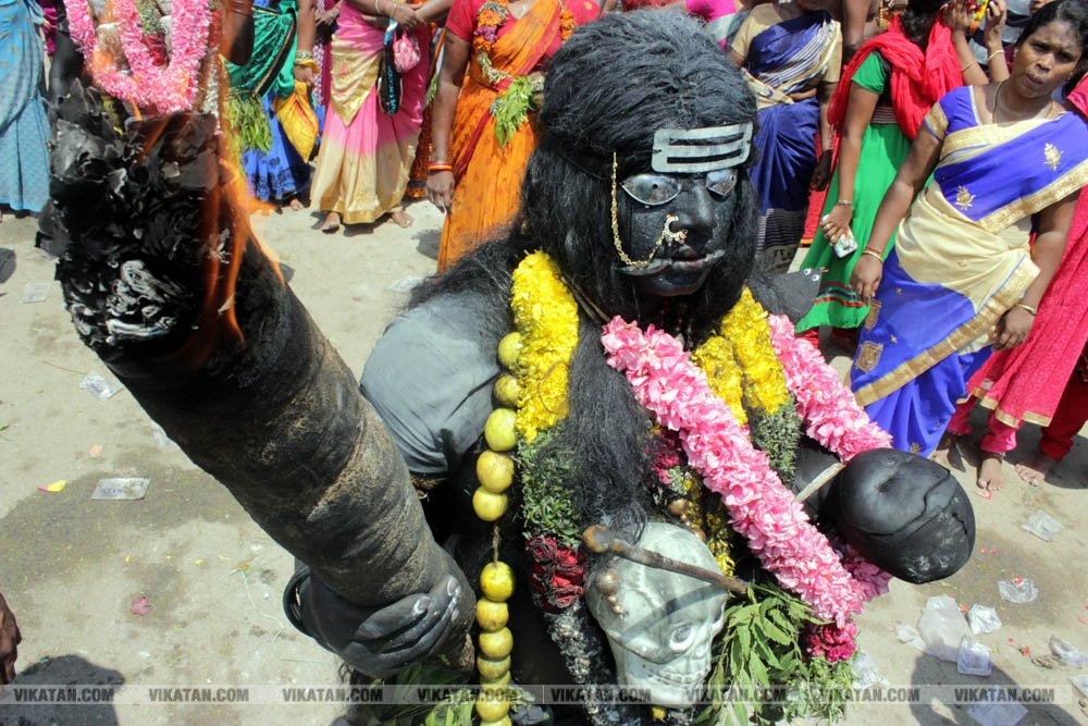 குலசேகரப்பட்டினம் முத்தாரம்மன் கோயில் தசரா திருவிழா... சிறப்பு புகைப்பட தொகுப்பு குலசேகரப்பட்டினம் முத்தாரம்மன் கோயில் தசரா திருவிழா... சிறப்பு புகைப்பட தொகுப்பு