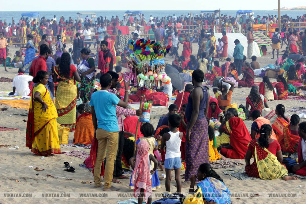 குலசேகரப்பட்டினம் முத்தாரம்மன் கோயில் தசரா திருவிழா... சிறப்பு புகைப்பட தொகுப்பு குலசேகரப்பட்டினம் முத்தாரம்மன் கோயில் தசரா திருவிழா... சிறப்பு புகைப்பட தொகுப்பு