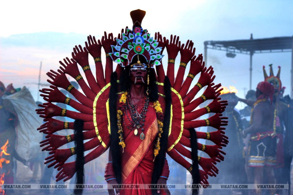 குலசேகரப்பட்டினம் முத்தாரம்மன் கோயில் தசரா திருவிழா... சிறப்பு புகைப்பட தொகுப்பு குலசேகரப்பட்டினம் முத்தாரம்மன் கோயில் தசரா திருவிழா... சிறப்பு புகைப்பட தொகுப்பு