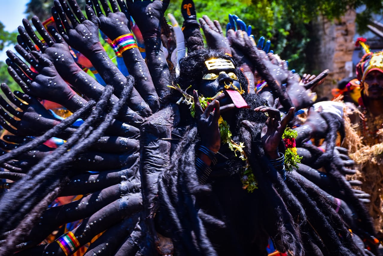 குலசேகரப்பட்டினம் முத்தாரம்மன் கோயில் தசரா திருவிழா... சிறப்பு புகைப்பட தொகுப்பு குலசேகரப்பட்டினம் முத்தாரம்மன் கோயில் தசரா திருவிழா... சிறப்பு புகைப்பட தொகுப்பு